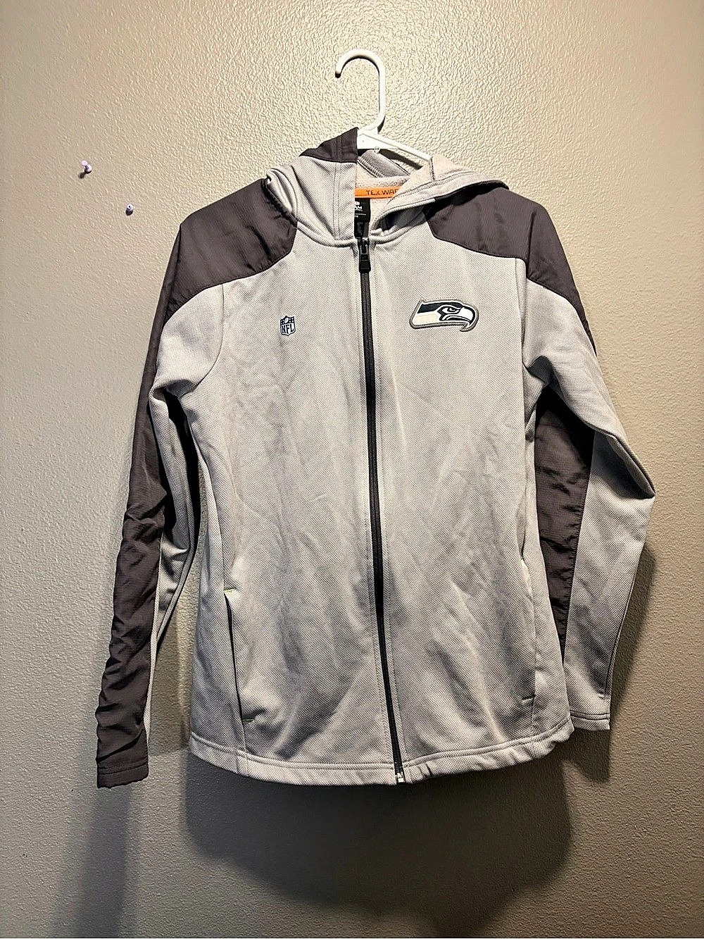 NFL Team Apparel Seattle Seahawks Youth Large 14/16 Gray Full Zip Hoodie Jacket